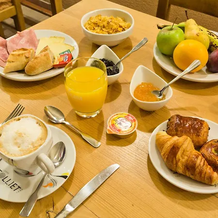 Les Hirondelles Otel 3*