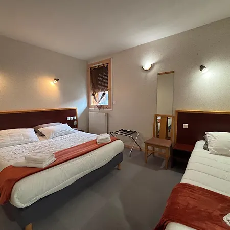 Hotel Les Hirondelles 3*