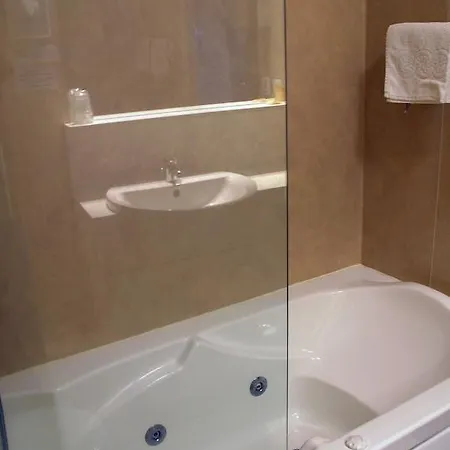 Hotel Les Hirondelles 3*