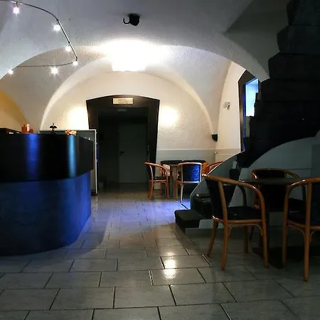 Les Hirondelles Hotel