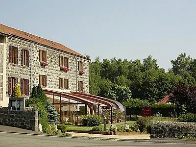 Les Hirondelles Hotel