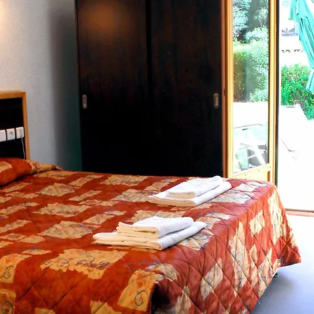 Hotel Les Hirondelles 3*