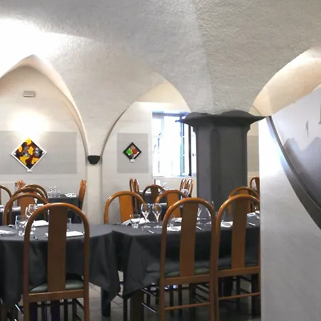 Hotel Les Hirondelles 3*