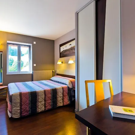 Les Hirondelles Hotel Orcines